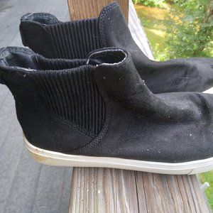 Steve Madden black suede shoes size 8.5 women